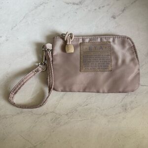 ❇️ETA Wristlet 2 for $22❇️